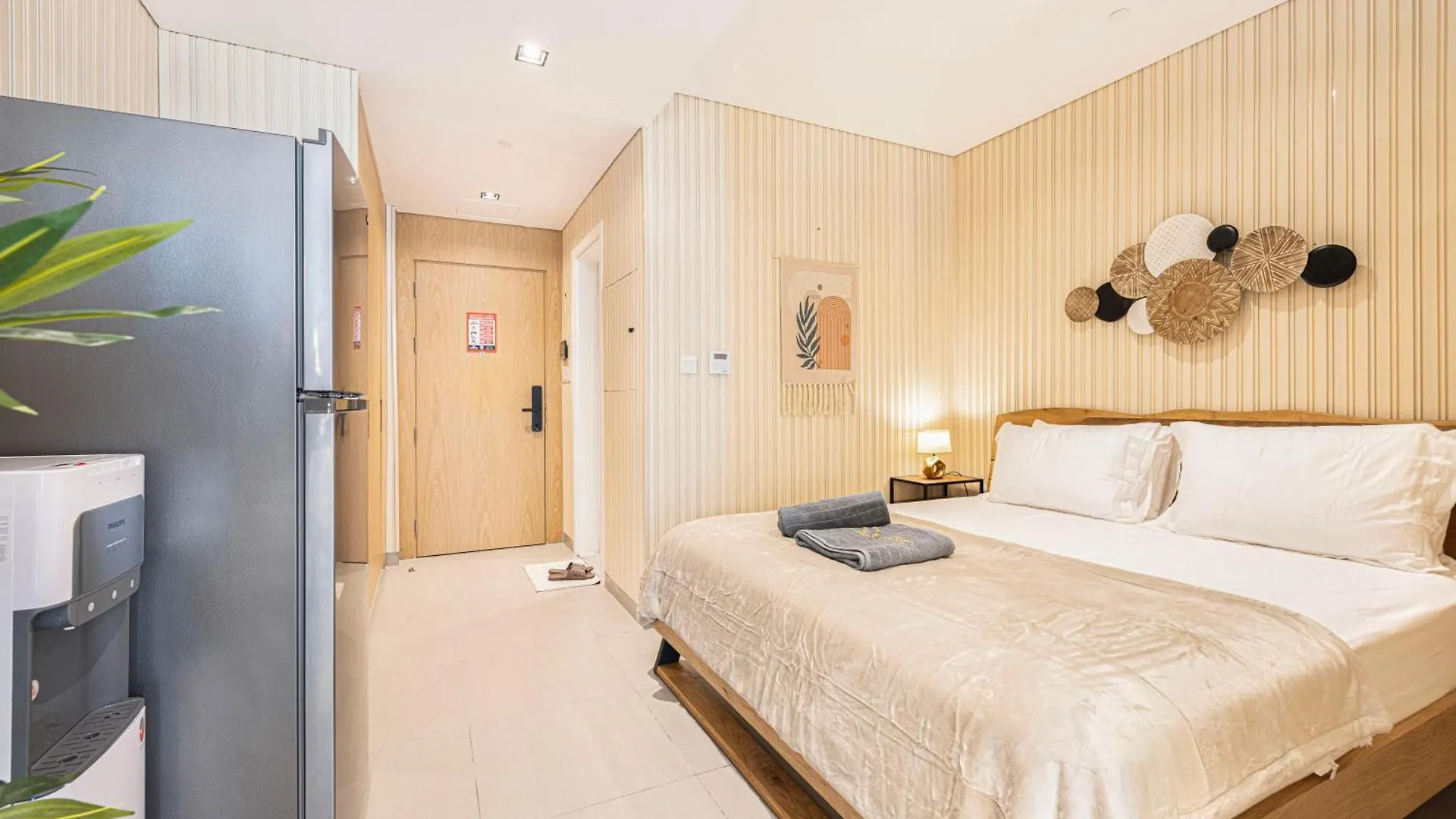 שארג'ה Luxe Haven Apartment By Blue Cloud Holidays