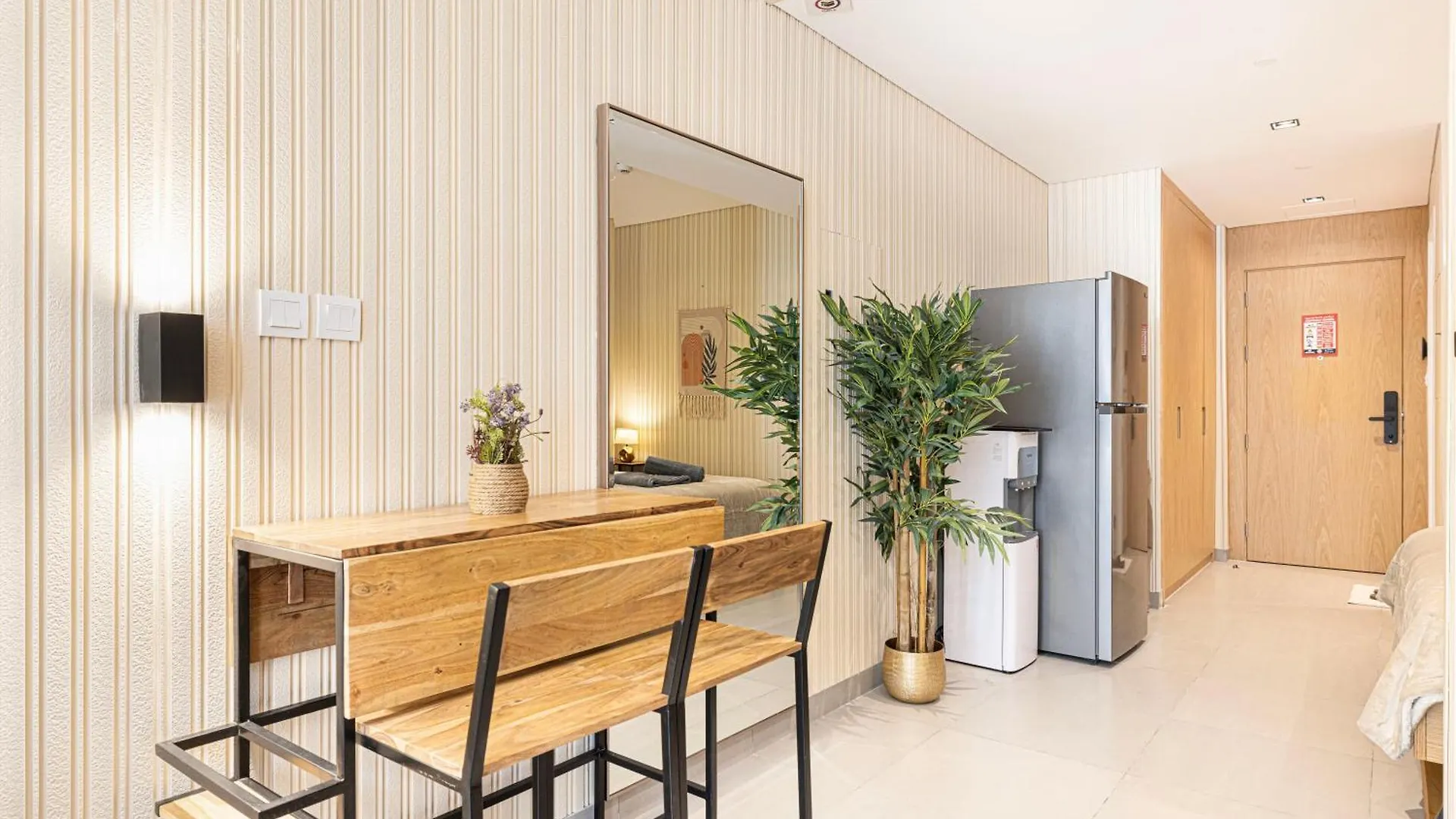 שארג'ה Luxe Haven Apartment By Blue Cloud Holidays איחוד האמירויות הערביות